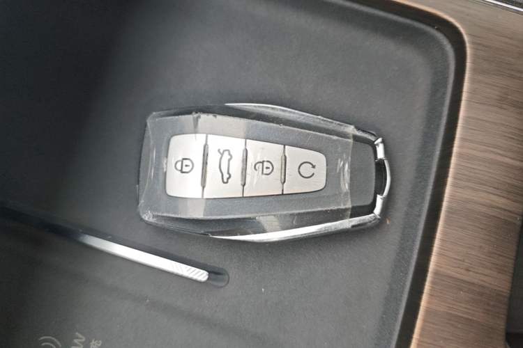 Used Geely Auto Monjaro L 2026 Model Oriental Yao 2.0TD Automatic Wangyue Edition Interior 1
