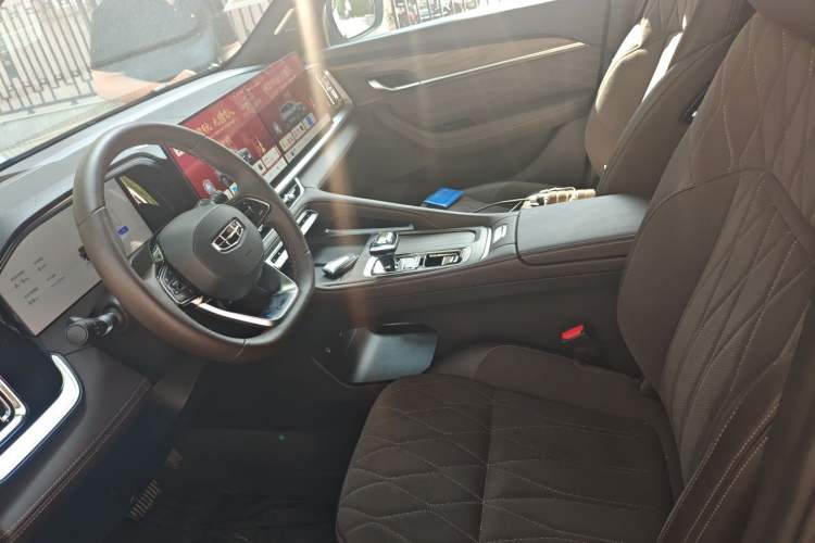Used Geely Auto Monjaro L 2026 Model Oriental Yao 2.0TD Automatic Wangyue Edition Left Front Seat