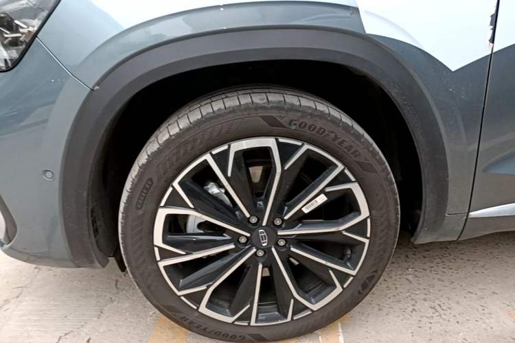 Used Geely Auto Monjaro L 2026 Model Oriental Yao 2.0TD Automatic Wangyue Edition Left Front Wheel Hub