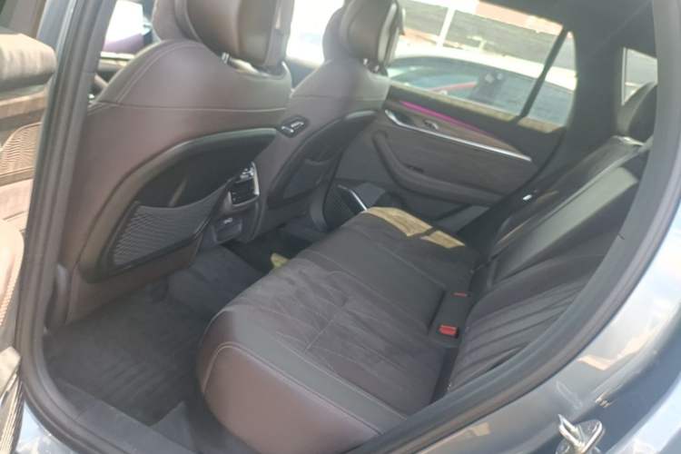 Used Geely Auto Monjaro L 2026 Model Oriental Yao 2.0TD Automatic Wangyue Edition Left Rear Seat