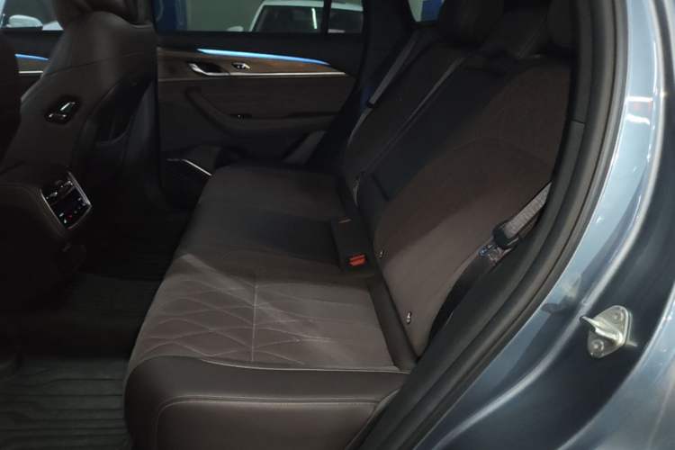 Used Geely Auto Monjaro L 2026 Model Oriental Yao 2.0TD Automatic Wangyue Edition Left Rear Seat