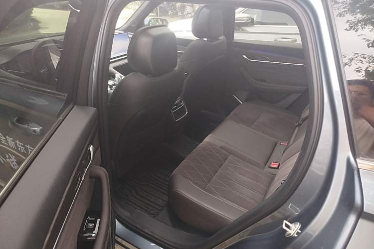 Used Geely Auto Monjaro L 2026 Model Oriental Yao 2.0TD Automatic Wangyue Edition Left Rear Seat