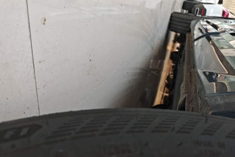 Used Geely Auto Monjaro L 2026 Model Oriental Yao 2.0TD Automatic Wangyue Edition Left Side Sill