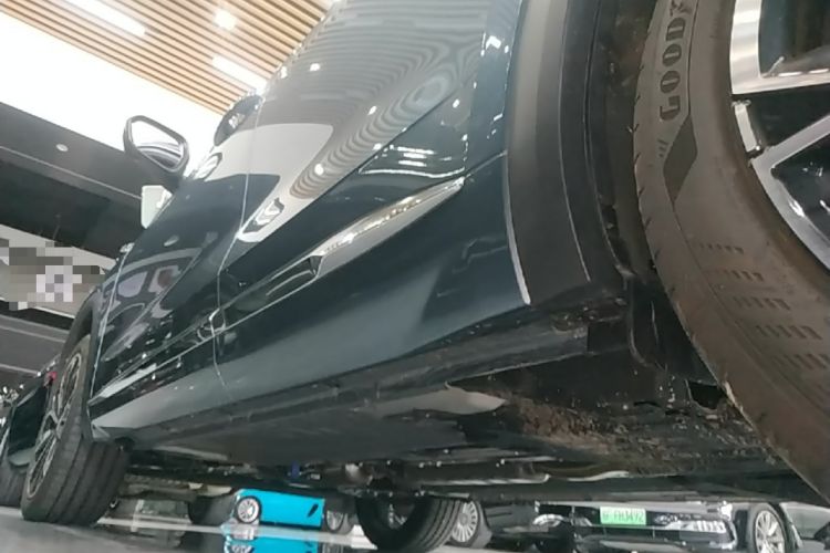 Used Geely Auto Monjaro L 2026 Model Oriental Yao 2.0TD Automatic Wangyue Edition Left Side Sill
