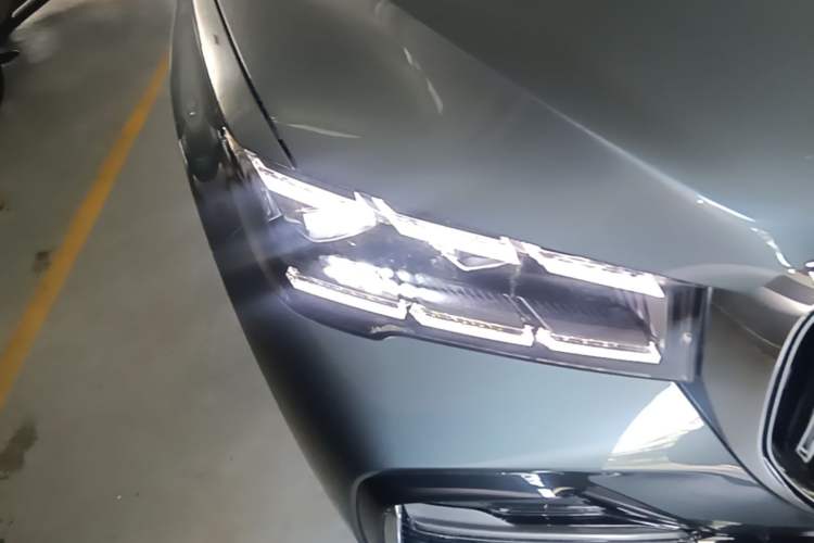 Used Geely Auto Monjaro L 2026 Model Oriental Yao 2.0TD Automatic Wangyue Edition Right Front Headlight