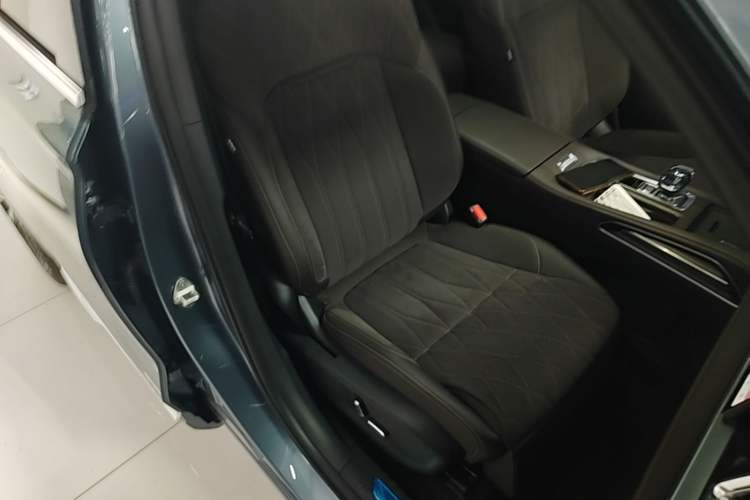 Used Geely Auto Monjaro L 2026 Model Oriental Yao 2.0TD Automatic Wangyue Edition Right Front Seat