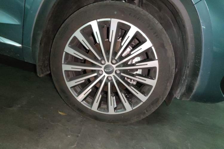 Used Geely Auto Monjaro L 2026 Model Oriental Yao 2.0TD Automatic Lanxing Edition Right Front Wheel Hub