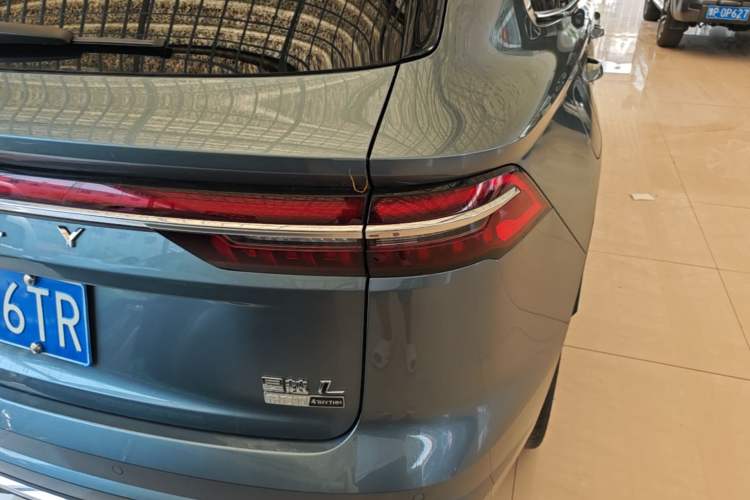 Used Geely Auto Monjaro L 2026 Model Oriental Yao 2.0TD Automatic Wangyue Edition Right Rear Taillight
