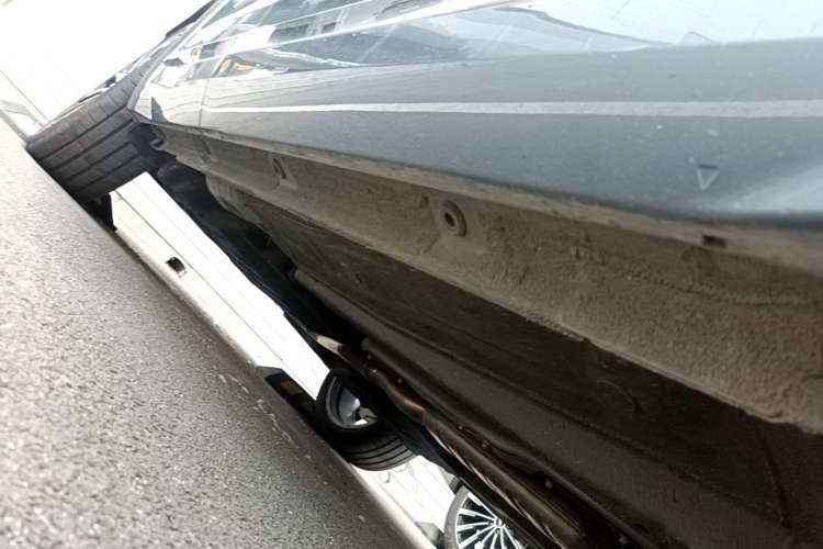 Used Geely Auto Monjaro L 2026 Model Oriental Yao 2.0TD Automatic Wangyue Edition Right Side Sill
