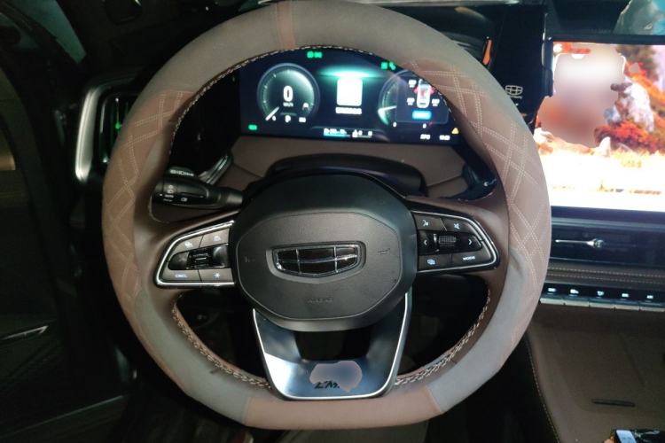 Used Geely Auto Monjaro L 2026 Model Oriental Yao 2.0TD Automatic Lanxing Edition Steering Wheel