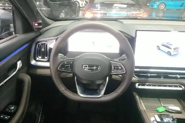 Used Geely Auto Monjaro L 2026 Model Oriental Yao 2.0TD Automatic Wangyue Edition Steering Wheel