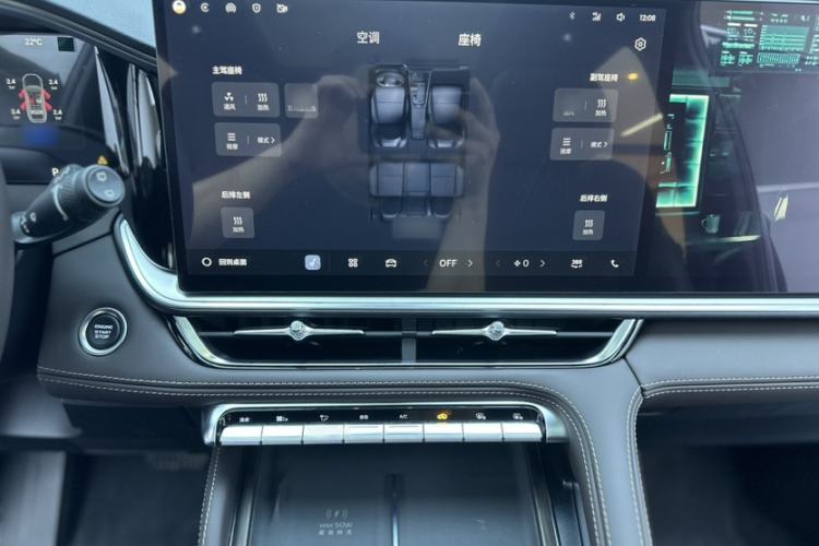 Used Geely Auto Monjaro L 2026 Model Oriental Yao 2.0TD Automatic Lanxing Edition Audio And AC Panel