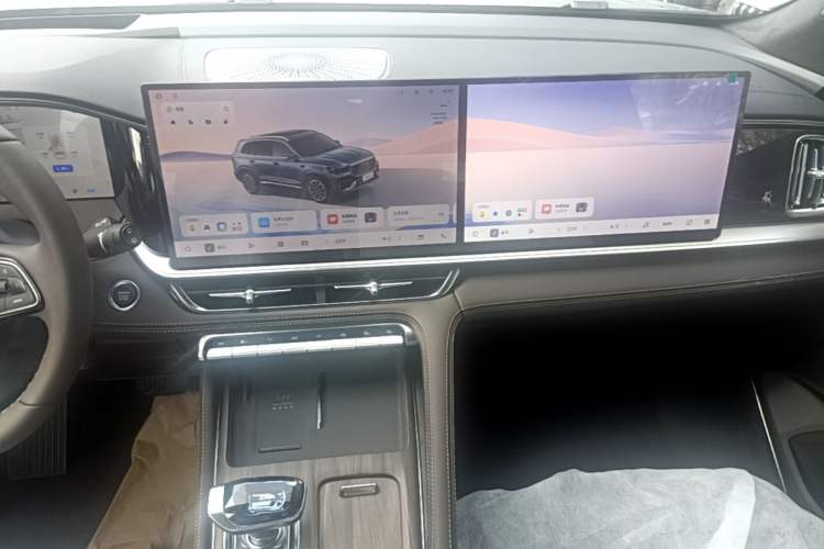 Used Geely Auto Monjaro L 2026 Model Oriental Yao 2.0TD Automatic Wangyue Edition Audio And AC Panel