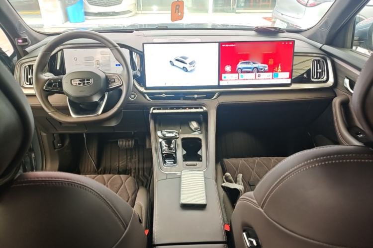 Used Geely Auto Monjaro L 2026 Model Oriental Yao 2.0TD Automatic Wangyue Edition Center Console
