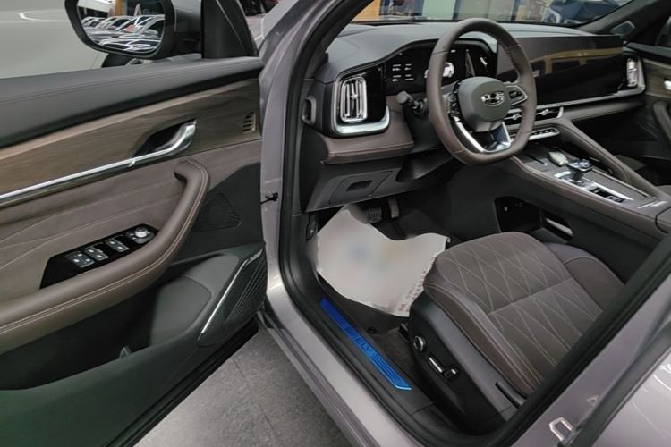 Used Geely Auto Monjaro L 2026 Model Oriental Yao 2.0TD Automatic Lanxing Edition Driver Seat