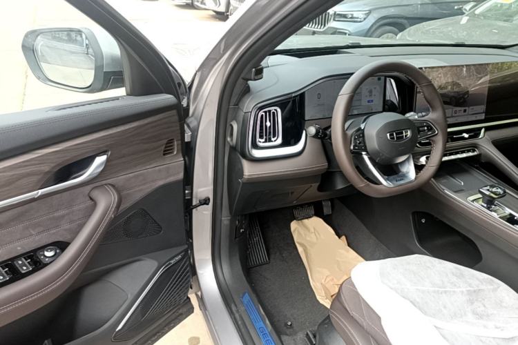 Used Geely Auto Monjaro L 2026 Model Oriental Yao 2.0TD Automatic Wangyue Edition Driver Seat