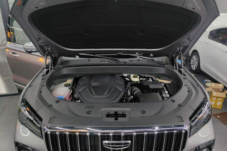 Used Geely Auto Monjaro L 2026 Model Oriental Yao 2.0TD Automatic Lanxing Edition Engine Bay