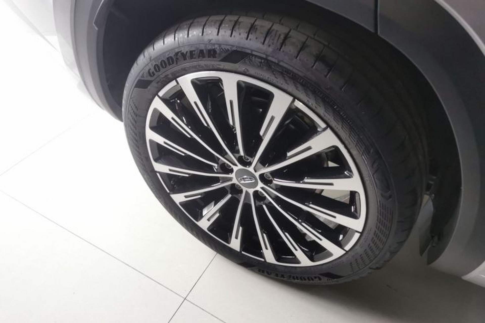Used Geely Auto Monjaro L 2026 Model Oriental Yao 2.0TD Automatic Lanxing Edition Exterior 8