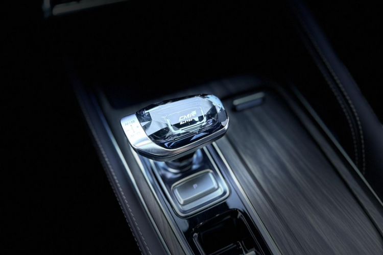 Used Geely Auto Monjaro L 2026 Model Oriental Yao 2.0TD Automatic Lanxing Edition Interior 1