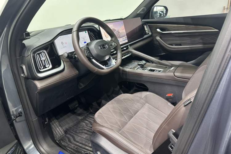 Used Geely Auto Monjaro L 2026 Model Oriental Yao 2.0TD Automatic Wangyue Edition Interior 1