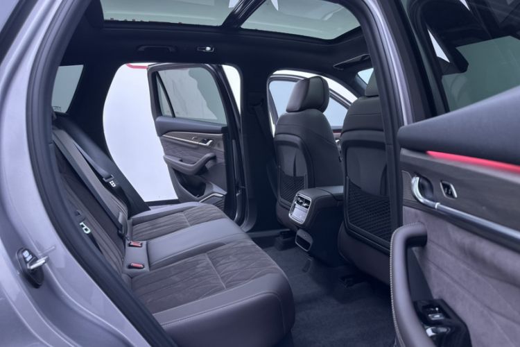 Used Geely Auto Monjaro L 2026 Model Oriental Yao 2.0TD Automatic Lanxing Edition Interior 11
