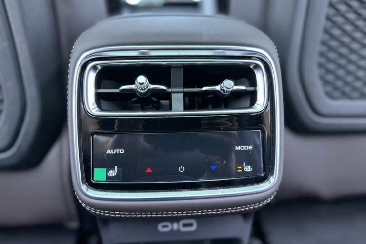 Used Geely Auto Monjaro L 2026 Model Oriental Yao 2.0TD Automatic Lanxing Edition Interior 12