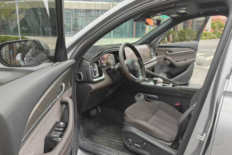 Used Geely Auto Monjaro L 2026 Model Oriental Yao 2.0TD Automatic Xiaohan Edition Interior 3