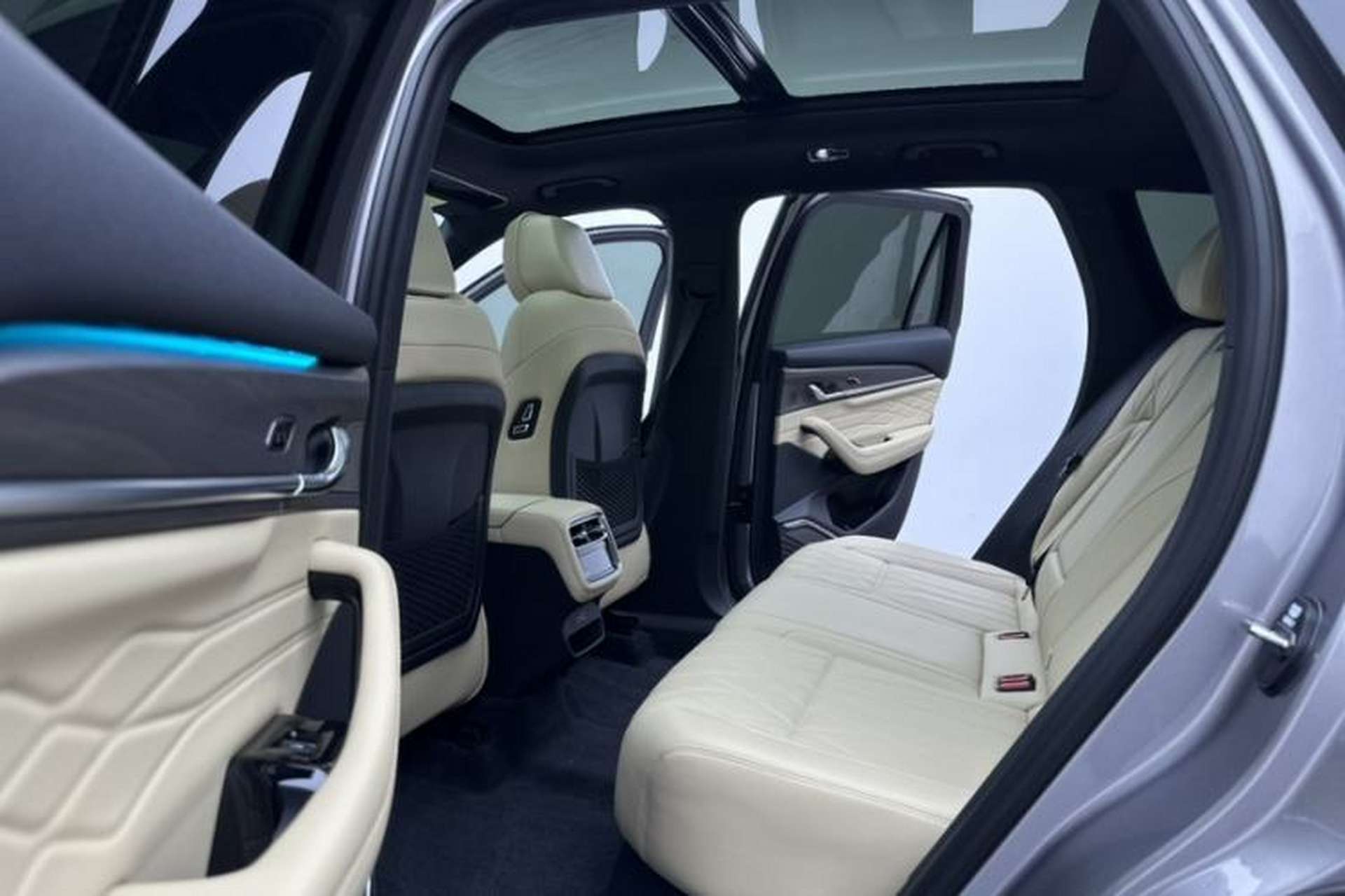 Used Geely Auto Monjaro L 2026 Model Oriental Yao 2.0TD Automatic Lanxing Edition Interior 7