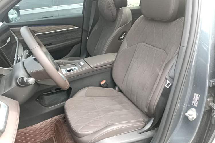 Used Geely Auto Monjaro L 2026 Model Oriental Yao 2.0TD Automatic Lanxing Edition Left Front Seat
