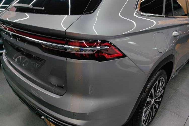 Used Geely Auto Monjaro L 2026 Model Oriental Yao 2.0TD Automatic Lanxing Edition Right Rear Taillight