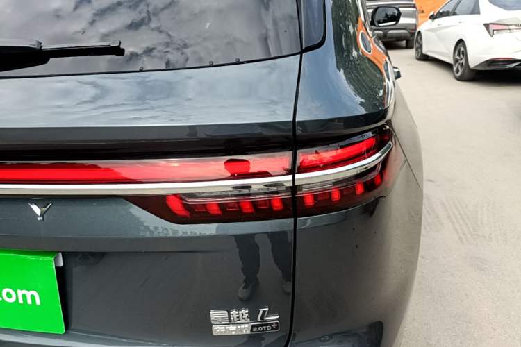 Used Geely Auto Monjaro L 2026 Model Oriental Yao 2.0TD Automatic Lanxing Edition Right Rear Taillight