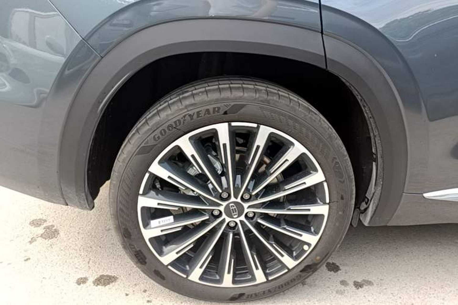 Used Geely Auto Monjaro L 2026 Model Oriental Yao 2.0TD Automatic Lanxing Edition Right Rear Wheel Hub