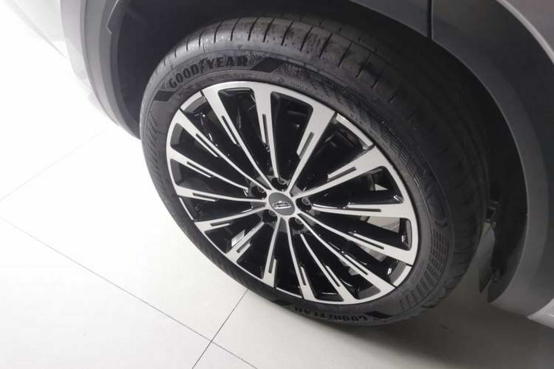 Used Geely Auto Monjaro L 2026 Model Oriental Yao 2.0TD Automatic Lanxing Edition Right Rear Wheel Hub