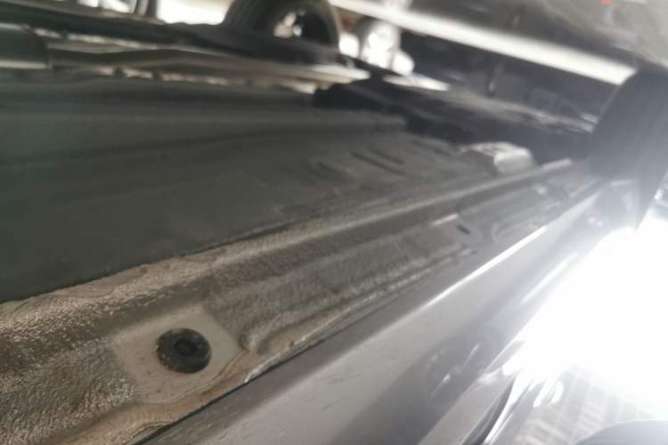 Used Geely Auto Monjaro L 2026 Model Oriental Yao 2.0TD Automatic Lanxing Edition Right Side Sill