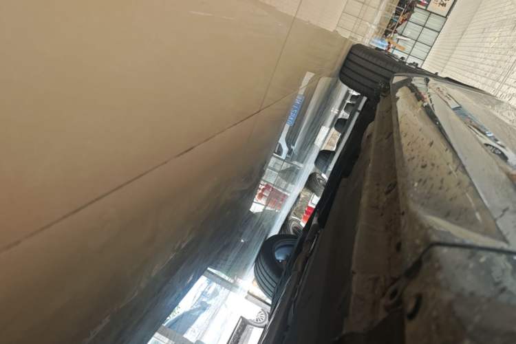 Used Geely Auto Monjaro L 2026 Model Oriental Yao 2.0TD Automatic Wangyue Edition Right Side Sill