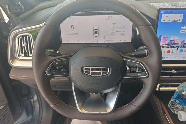 Used Geely Auto Monjaro L 2026 Model Oriental Yao 2.0TD Automatic Wangyue Edition Steering Wheel