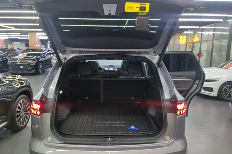Used Geely Auto Monjaro L 2026 Model Oriental Yao 2.0TD Automatic Lanxing Edition Trunk