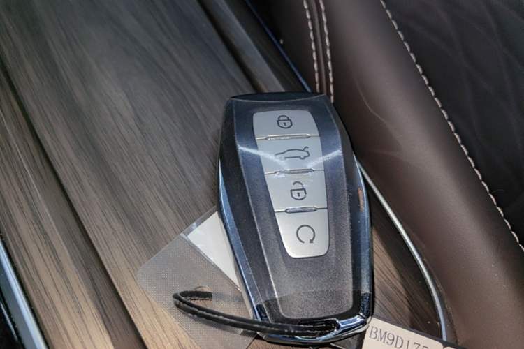Used Geely Auto Monjaro L 2026 Model Oriental Yao 2.0TD Automatic Lanxing Edition Vehicle Key