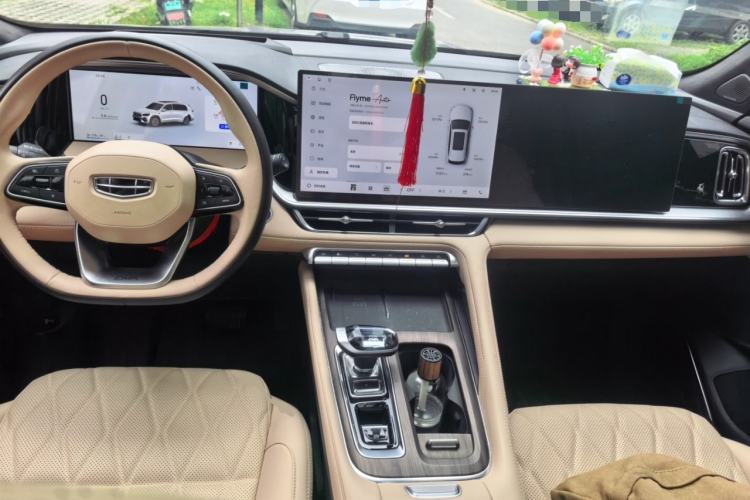 Used Geely Auto Monjaro L 2026 Model Oriental Yao 2.0TD Automatic Xiaohan Edition Center Console