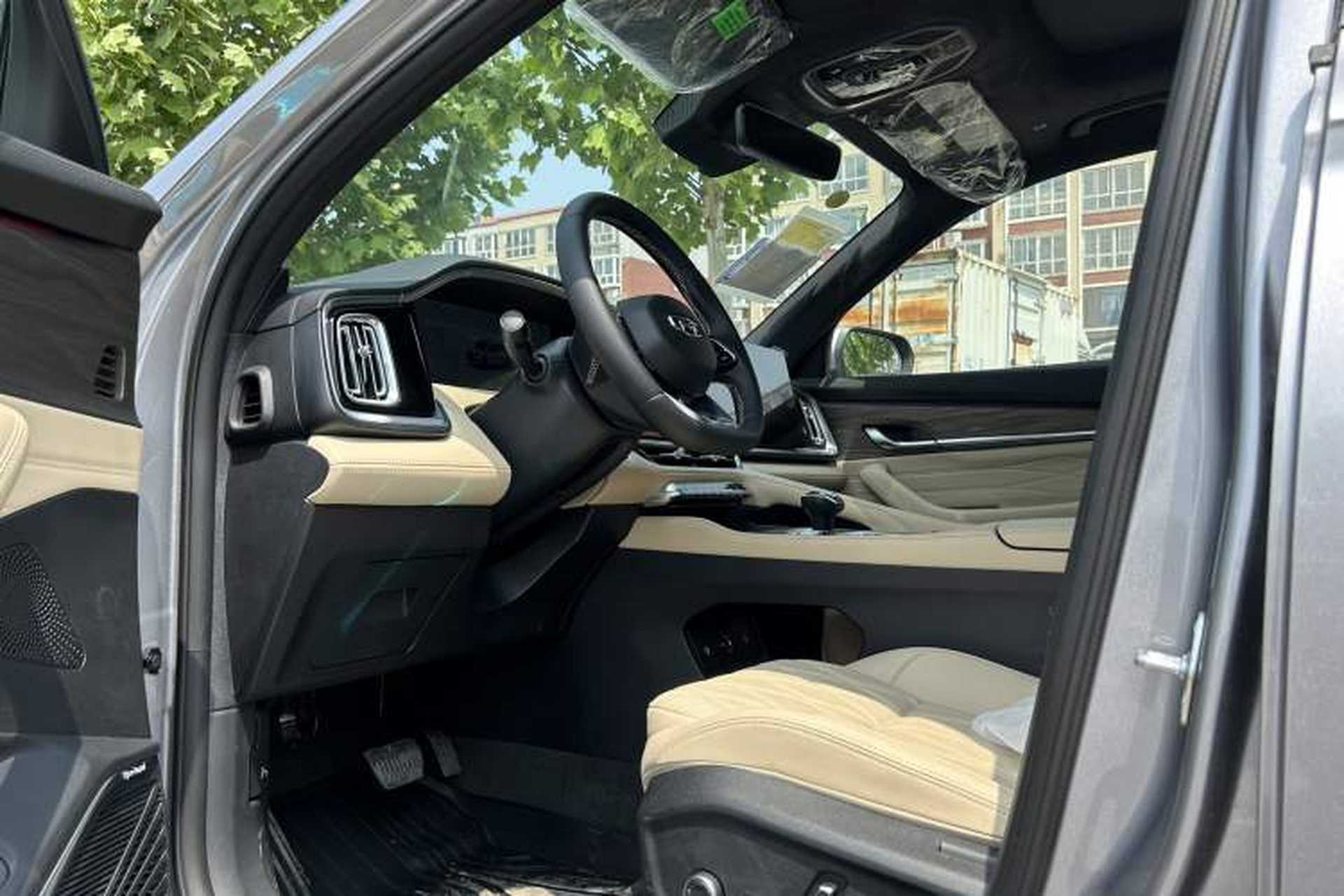 Used Geely Auto Monjaro L 2026 Model Oriental Yao 2.0TD Automatic Lanxing Edition Interior 3