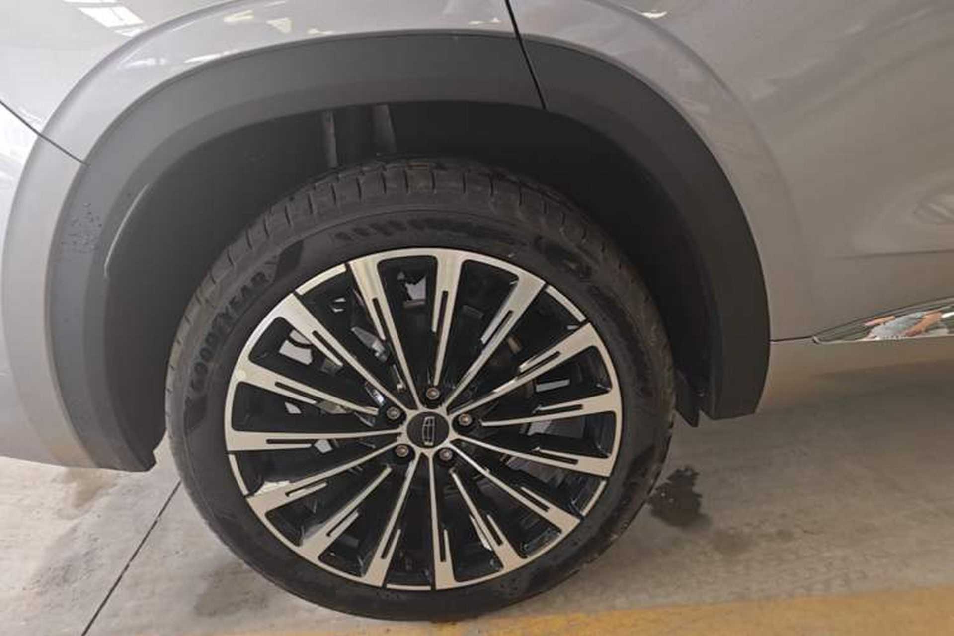 Used Geely Auto Monjaro L 2026 Model Oriental Yao 2.0TD Automatic Lanxing Edition Right Rear Wheel Hub