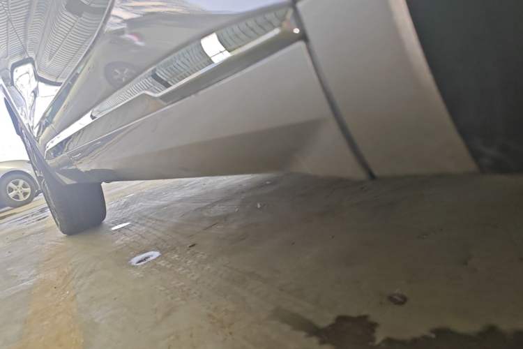 Used Geely Auto Monjaro L 2026 Model Oriental Yao 2.0TD Automatic Lanxing Edition Right Side Sill