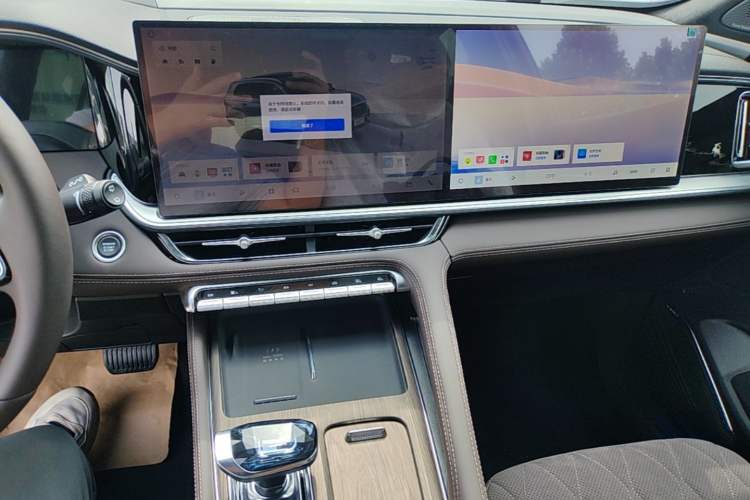 Used Geely Auto Monjaro L 2026 Model Oriental Yao 2.0TD Automatic Xiaohan Edition Audio And AC Panel