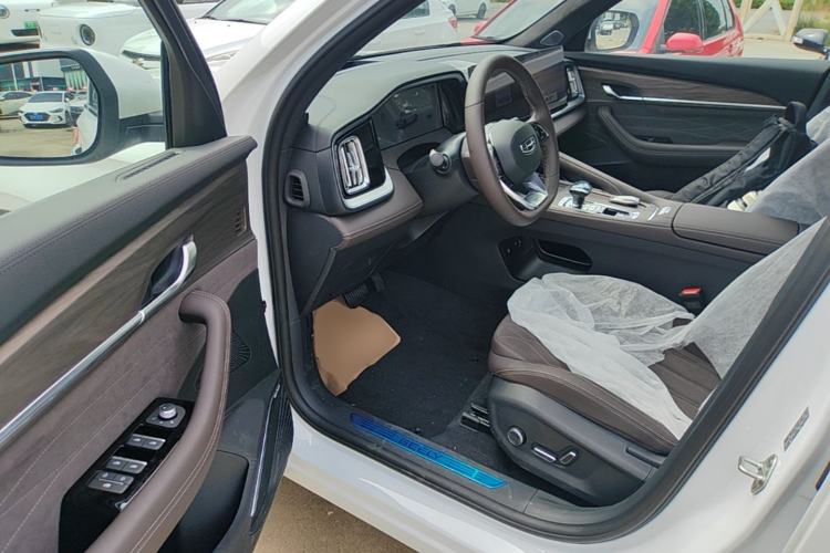 Used Geely Auto Monjaro L 2026 Model Oriental Yao 2.0TD Automatic Xiaohan Edition Driver Seat