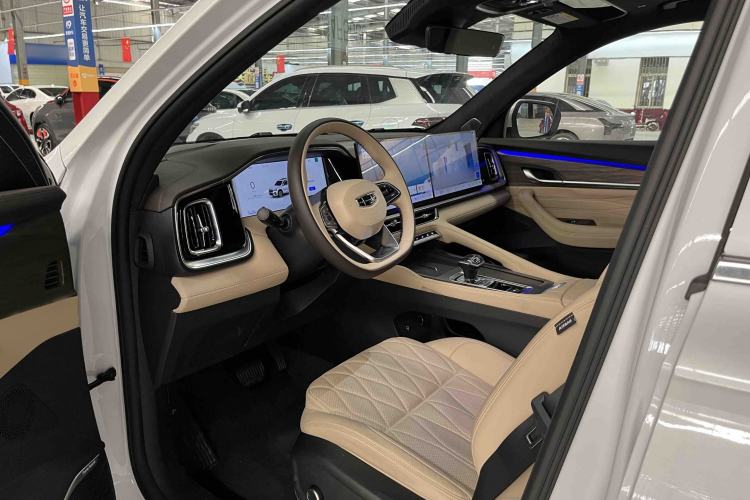 Used Geely Auto Monjaro L 2026 Model Oriental Yao 2.0TD Automatic Xiaohan Edition Interior 5