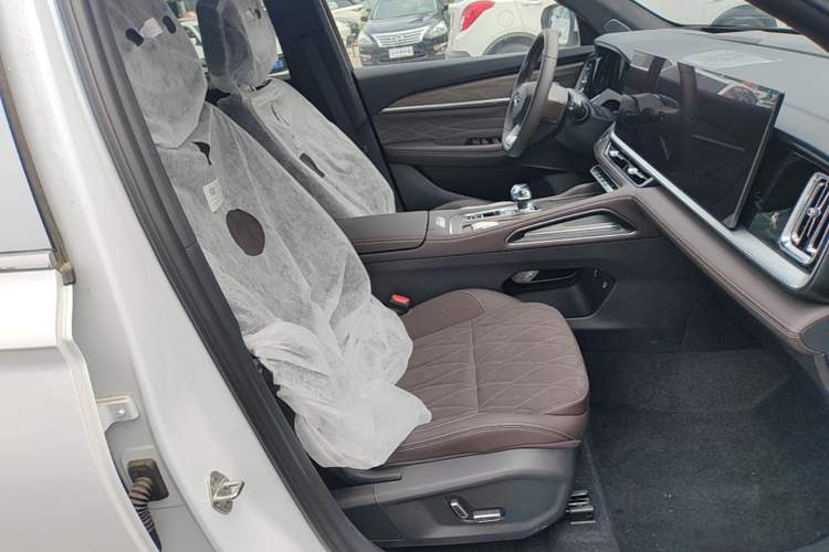 Used Geely Auto Monjaro L 2026 Model Oriental Yao 2.0TD Automatic Xiaohan Edition Right Front Seat