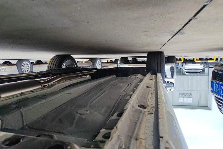 Used Geely Auto Monjaro L 2026 Model Oriental Yao 2.0TD Automatic Xiaohan Edition Right Side Sill