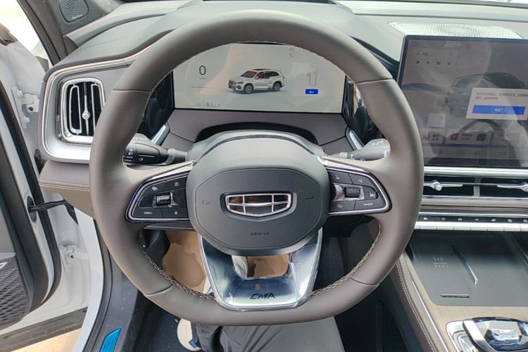 Used Geely Auto Monjaro L 2026 Model Oriental Yao 2.0TD Automatic Xiaohan Edition Steering Wheel