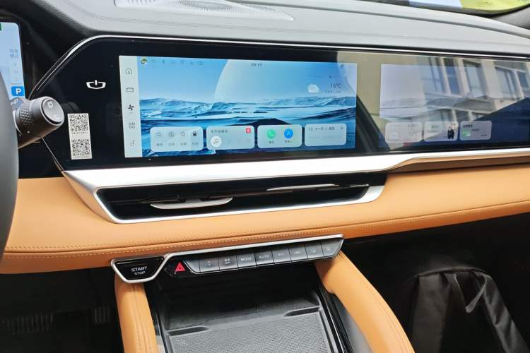 Used Geely Auto Monjaro L Extended Range Electric Version 2022 1.5T DHT Range-Extending Electric Flagship Edition Audio And AC Panel