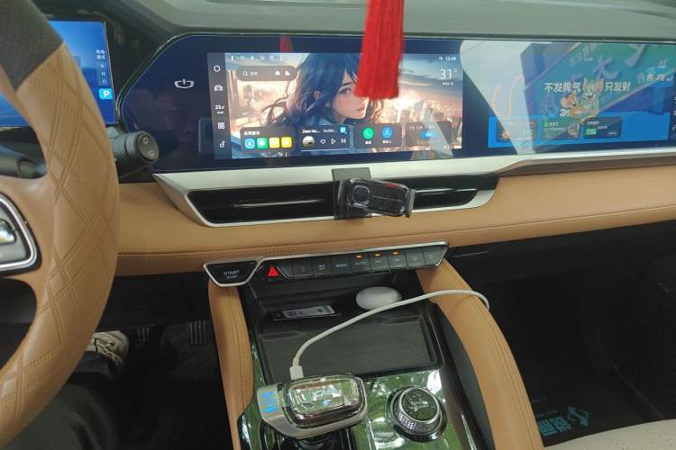 Used Geely Auto Monjaro L Extended Range Electric Version 2022 1.5T DHT Range-Extending Electric Supreme Edition Audio And AC Panel